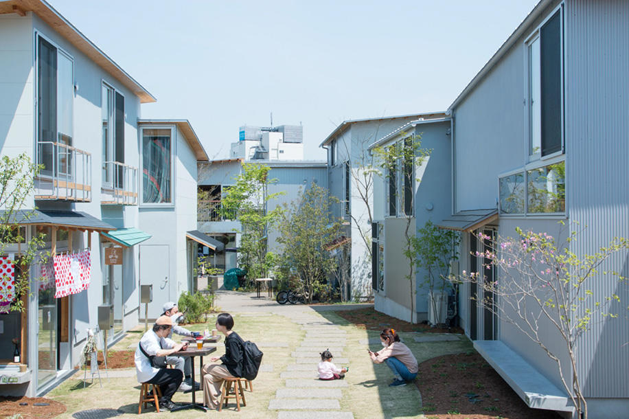 《BONUS TRACK》住宅地の中に生まれた公共的空間 写真＝morinakayasuaki